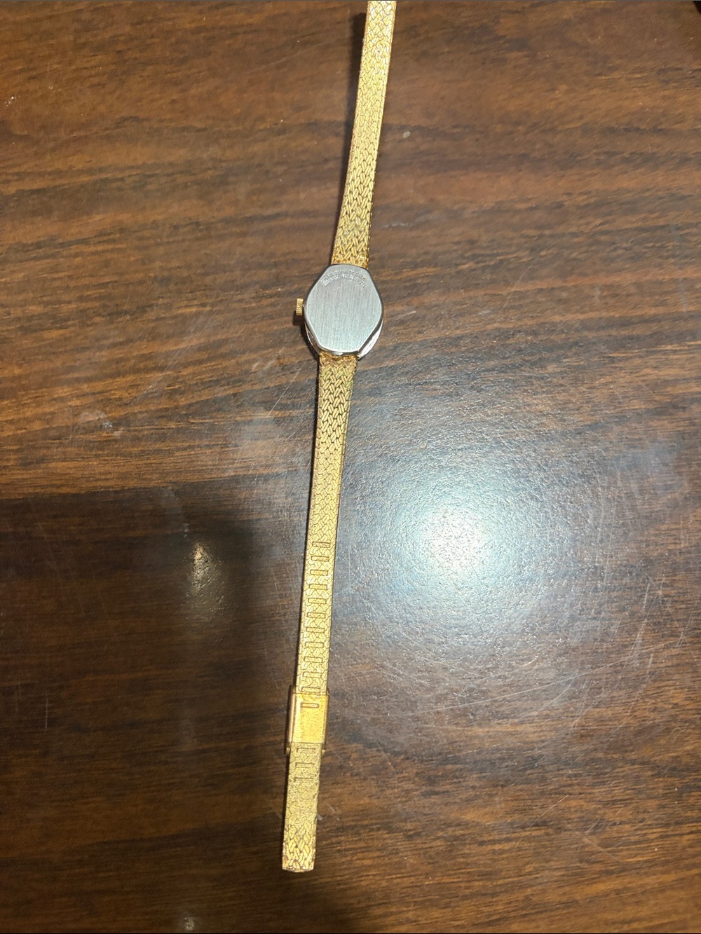 Gruen Women's Gold Bracelet Watch IN ORIGINAL BOX - Picture 7 of 8